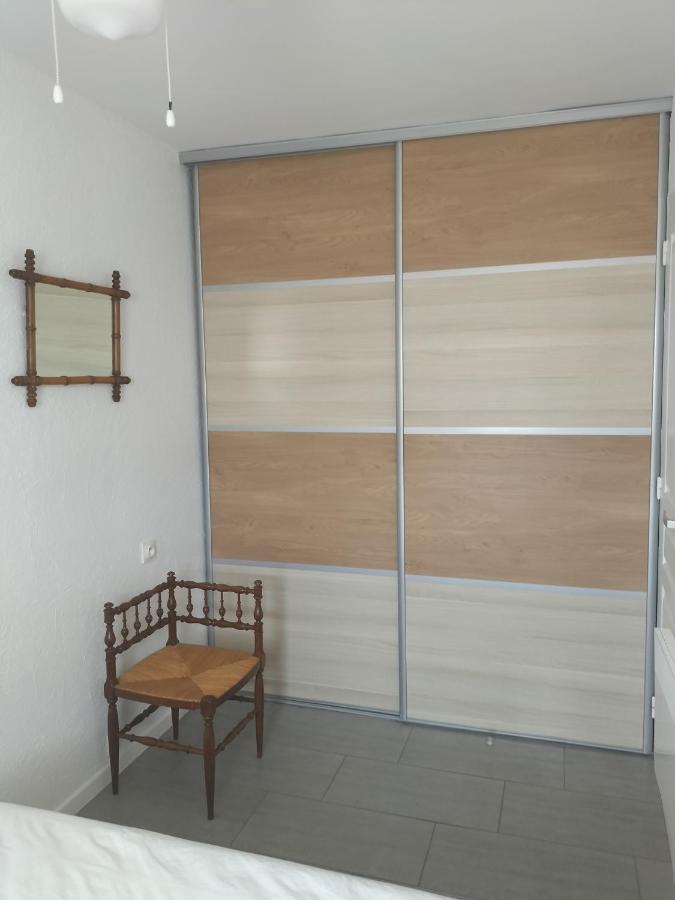 Appartement T2, 4 Personnes, Climatise, Avec Piscine, Village De La Mer La Londe-les-Maures Exteriör bild