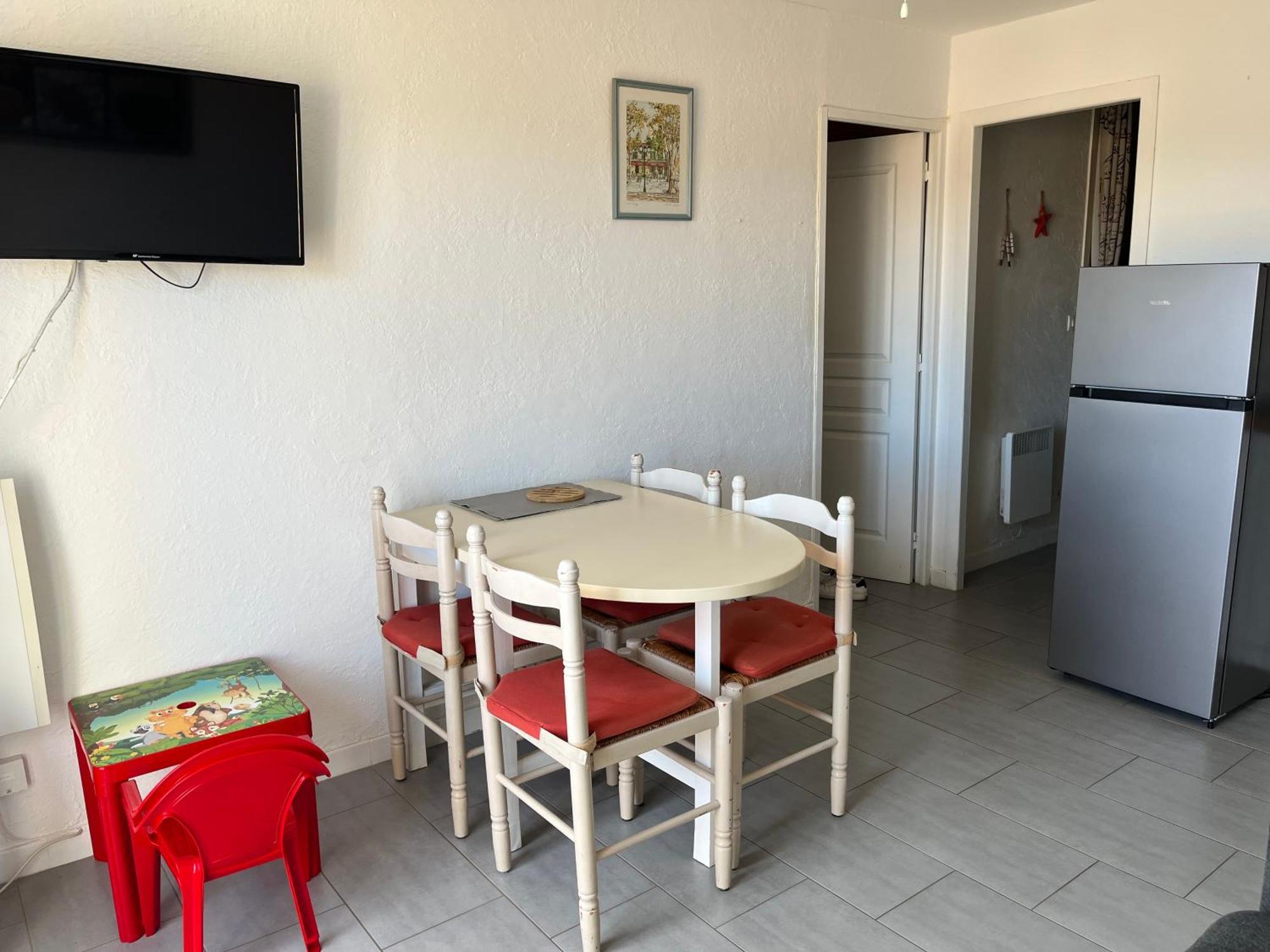 Appartement T2, 4 Personnes, Climatise, Avec Piscine, Village De La Mer La Londe-les-Maures Exteriör bild
